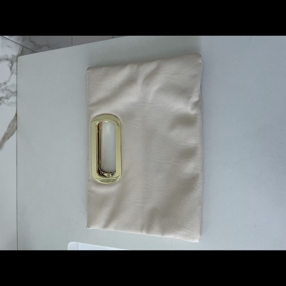 Cream and gold clutch - Picture 2 of 6